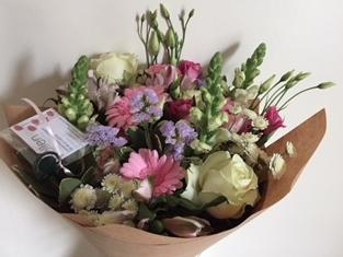 Luxury summer tied bunch in craft paper