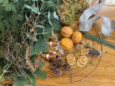 Create your own wreath kit