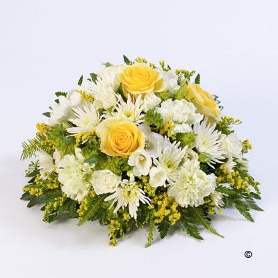 Classic Posy   Yellow and White *