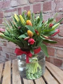 Mixed tulip vase